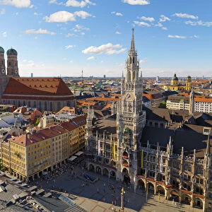 Germany, Bavaria; Munich; Marienplatz; Overview of Town Hall (Rathaus) and Frauenkirche