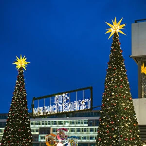 Germany, Berlin, Charlottenburg, Kurfurstendam, Europa Center, City Christmas market