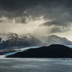 Glacier Grey in dramatic weather, Torres del Paine National Park, Magallanes Region