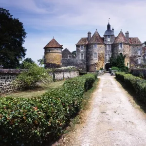 Gravelled driveway to Chateau de Ratilly, Burgundy