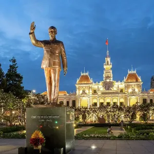 Ho Chi Minh statue & People's Committee of Ho Chi Minh City (City Hall), Ho Chi Minh City (Saigon), Vietnam Ho Chi Minh statue & People's Committee of Ho Chi Minh City (City Hall), Ho Chi Minh City (Saigon), Vietnam