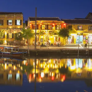 Hoi An at dusk, Hoi An (UNESCO World Heritage Site), Quang Nam, Vietnam