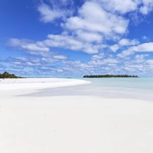 Honeymoon island, Aitutaki lagoon, Cook Islands
