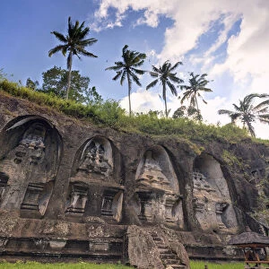 Indonesia, Bali, the rock cut shrines (11th-century) of Gunung Kawi