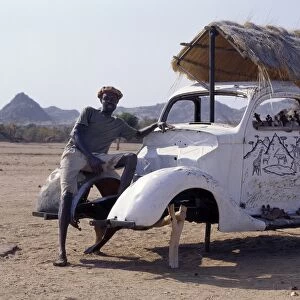 An innovative roadside craft stall owned by an Herero man near Twyfelfontein