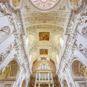 Interior of the Church of St. Peter and St. Paul, Vilnius, Lithuania Interior of the Church of St. Peter and St. Paul, Vilnius, Lithuania