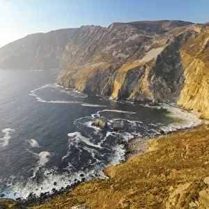 Ireland, Co. Donegal, Slieve League (Sliabh Liag), highest sea cliffs on the island of