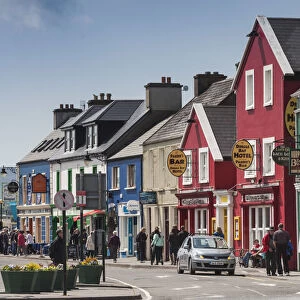 Ireland, County Kerry, Dingle Peninsula, Dingle Town, colorful town buildings