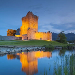 Ireland, County Kerry, Ring of Kerry, Killarney, Ross Castle, dusk