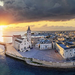 Italy, Apulia (Puglia), Barletta -Andria-Trani Province, Trani town and harbour