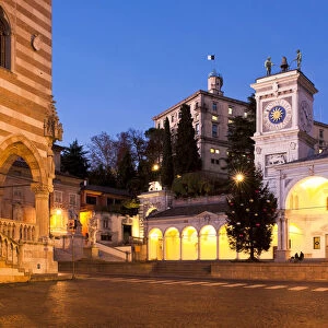 Italy, Friuli Venezia Giulia, Udine, Loggia of St. John, in the background the Castle