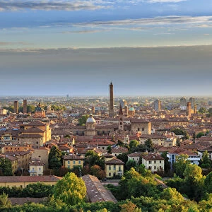 Italy, Italia. Emilia-Romagna, Bologna district, Bologna. Cityscape