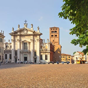 Italy, Lombardy, Mantova district, Mantua, The Cathedral in Sordello Square