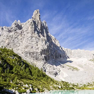 Italy, Veneto, Belluno district, Cortina d Ampezzo, Sorapis group with Dito di Dio peak
