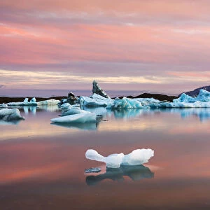 Jokulsarlon glacier lagoon, East Iceland