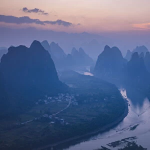 Karst peaks and the Li river, Yangshuo, Guangxi, China
