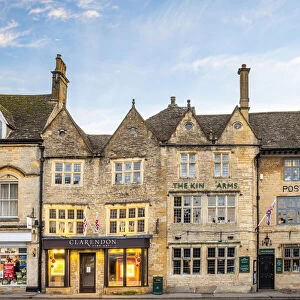 Kings Arms Pub, Stow-on-the-Wold, the Cotswolds, Gloucestershire, England, UK