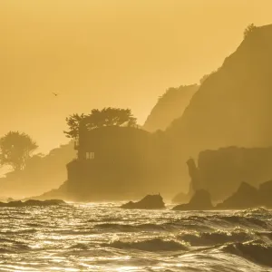 Late Afternoon Light on Coastline, Los Angeles, California, USA Late Afternoon Light on Coastline, Los Angeles, California, USA