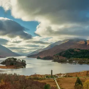 Loch Sheil & Glenfinnan Monument, Glenfinnan, Highland Region, Scotland Loch Sheil & Glenfinnan Monument, Glenfinnan, Highland Region, Scotland