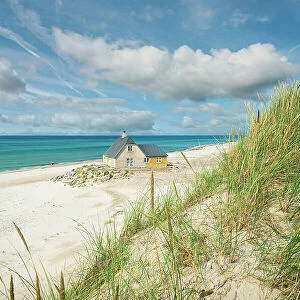 Lonely house in the beach of Skagen in the north Jutland region, Jutland, north of Denmark, Denmark, Europe