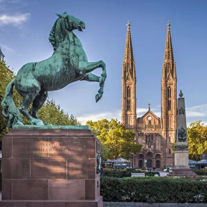 Luisenplatz with Orange Monument and Luisenkirche, Wiesbaden, Hesse, Germany