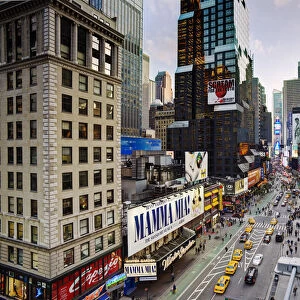 Manhattan, Broadway looking towards Times Square, New York, USA