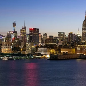 Manhattan, Midtown Manhattan across the Hudson River, New York, United States of America