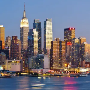 Manhattan, view of Midtown Manhattan across the Hudson River, New York, USA