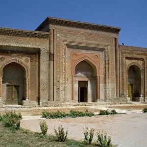 The three mausolea at Uzgen