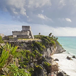 Mexico, Quintana Roo, Riviera Maya, Tulum. Mayan Ruins on the clifftop by the sea
