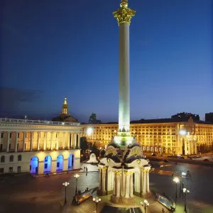 Monument to Berehynia in Independence Square (Maydan Nezalezhnosti), KIev, Ukraine