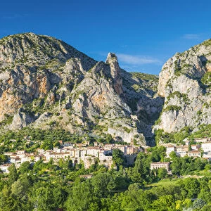 Moustiers-Sainte-Marie, Provence, France