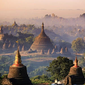 Myanmar (Burma), Rahine State, Mrauk U Archaeological Site