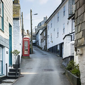 Narrow streets of Port Isaac, Cornwall, England, UK