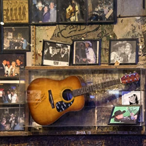 Nashville, Tennessee, Tootsies Orchid Lounge, Famous Country Music Bar, Wall Memorabilia