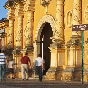 Nicaragua, Leon, People entering Iglesia De La Recoleccion