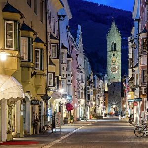 Night view of the main street with Zwolferturm medieval tower in the background, Sterzing-Vipiteno, Trentino-Alto Adige/Sudtirol, Italy