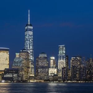 Night view of One World Trade Center and Lower Manhattan financial center, Manhattan