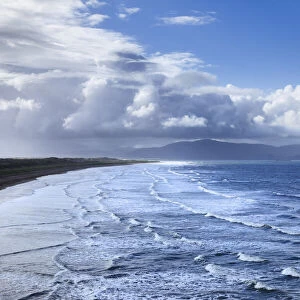 Ocean coast with clouds - Ireland, Kerry, Dingle Peninsula, Inch, Inch Strand