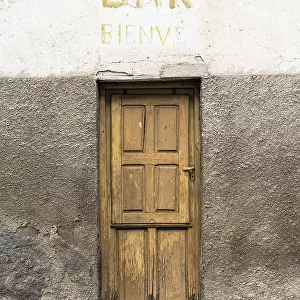 Old door, Extremadura, Caceres, Spain