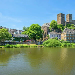 Old town with castle and Lahn bridge, Runkel an der Lahn, Hesse, Germany, Europe