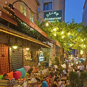 Outdoor Restaurant, Sultanahmet, Istanbul, Turkey