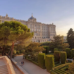 Palacio Real (Royal Palace) and Jardines de Sabatini (Sabatini Gardens) at sunset