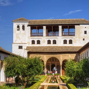 Patio de la Acequia, Generalife, Alhambra, Granada, Andalusia, Spain