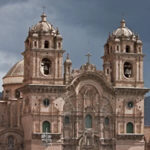 Peru, The magnificent baroque fazade of Iglesia de la Compania de Jesus church, Cusco, Plaza de Armas. Originally built by the Jesuits, 1651