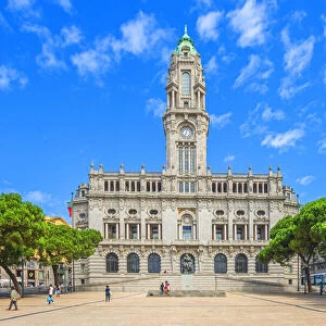 Porto city hall, Avenida dos Aliados, Porto, Douro, Portugal