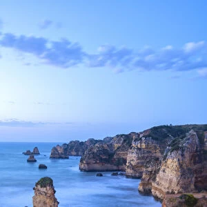 Portugal, Algarve, Lagos, coastal cliffs
