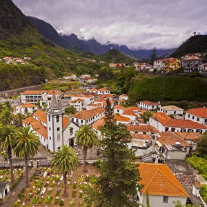 Portugal, Madeira, Sao Vicente, Elevated view of the Old Town