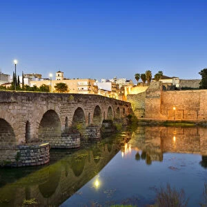The Puente Romano (Roman Bridge) over the Guadiana river, dating back to the 1st century