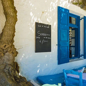 Restaurant in Parikia, Paros, Cyclade Islands, Greece